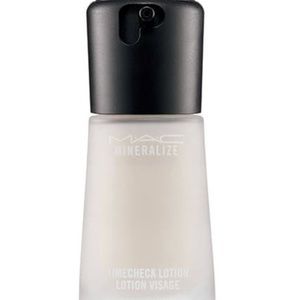 MAC Mineralize Timecheck Lotion